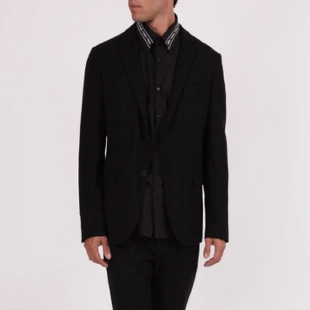 FENDI BLACK PERFORATED BLAZER!